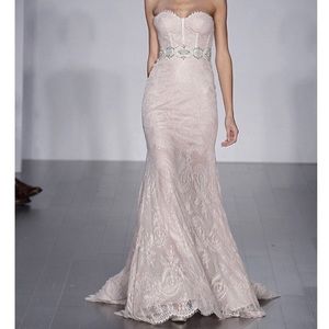 Sample sale dress never worn